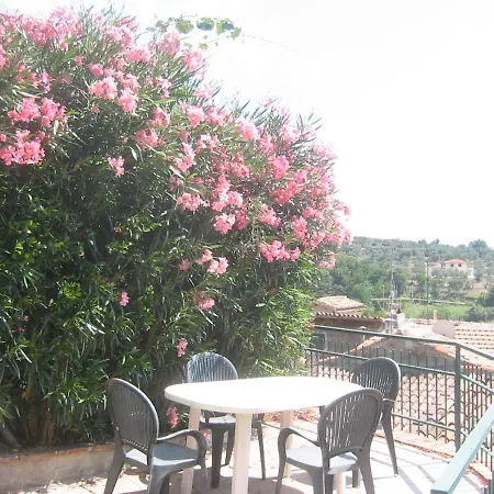 Garibaldi Holiday home *